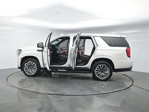 Used 2023 GMC Yukon Denali Ultimate AWD/4WD image 55