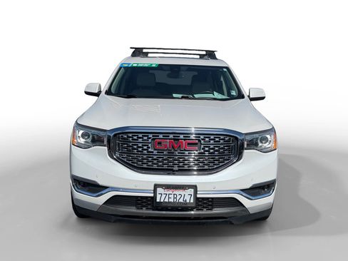 Used 2017 GMC Acadia Denali w/ Technology Package AWD/4WD image 8