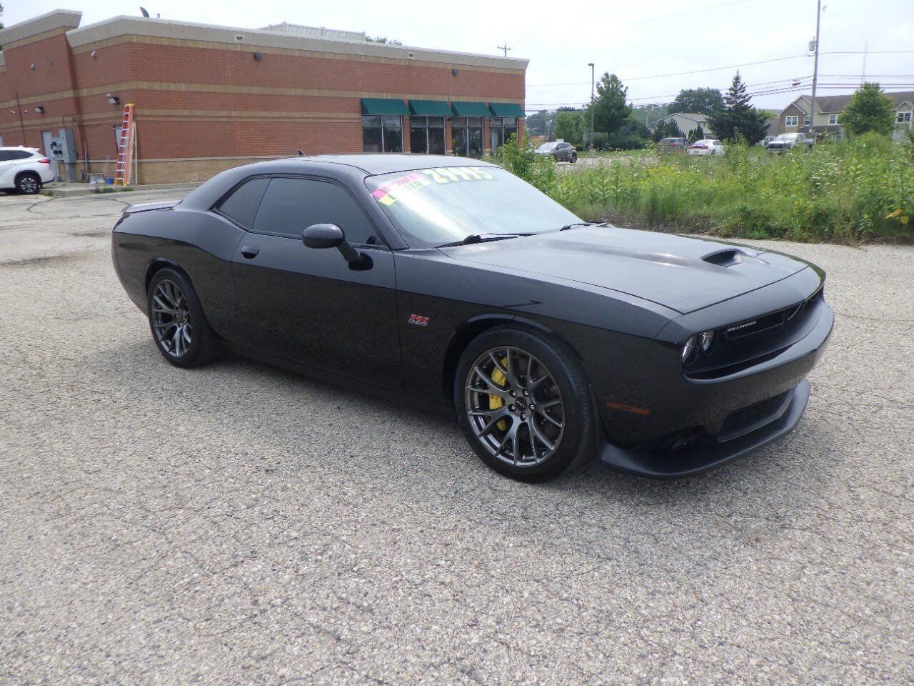 Used 2015 Dodge Challenger SRT w/ Technology Group RWD image 5