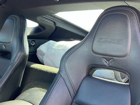 Used 2017 Chevrolet Corvette Z06 RWD image 15