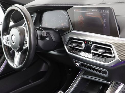 Used 2020 BMW X5 xDrive40i w/ M Sport Package image 22