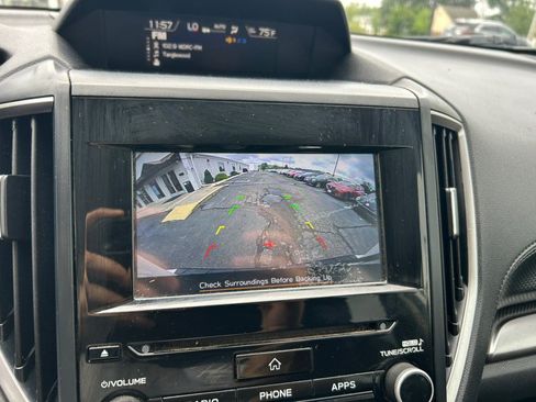 Used 2019 Subaru Forester Premium AWD/4WD image 24