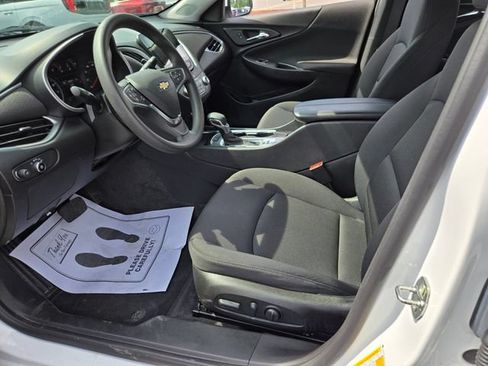 Used 2022 Chevrolet Malibu LT FWD image 10