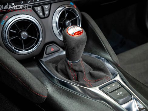 Used 2022 Chevrolet Camaro ZL1 RWD image 16