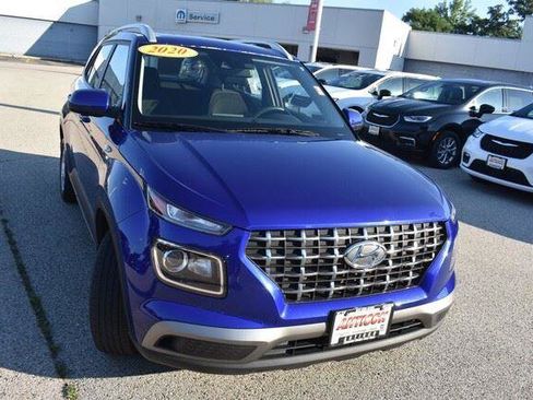 Used 2020 Hyundai Venue SEL FWD image 18