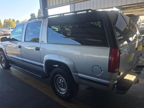 Used 1997 Chevrolet Suburban 2500 w/ Preferred Equipment Group 2 AWD/4WD image 4