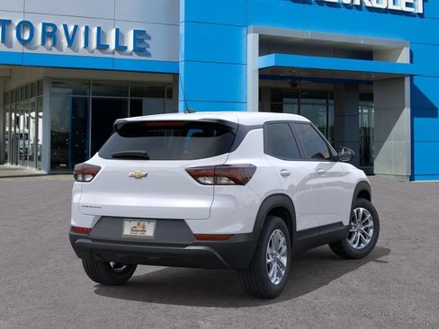 New 2026 Chevrolet TrailBlazer LS FWD image 4