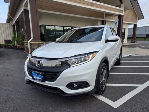 Used 2022 Honda HR-V EX image 2