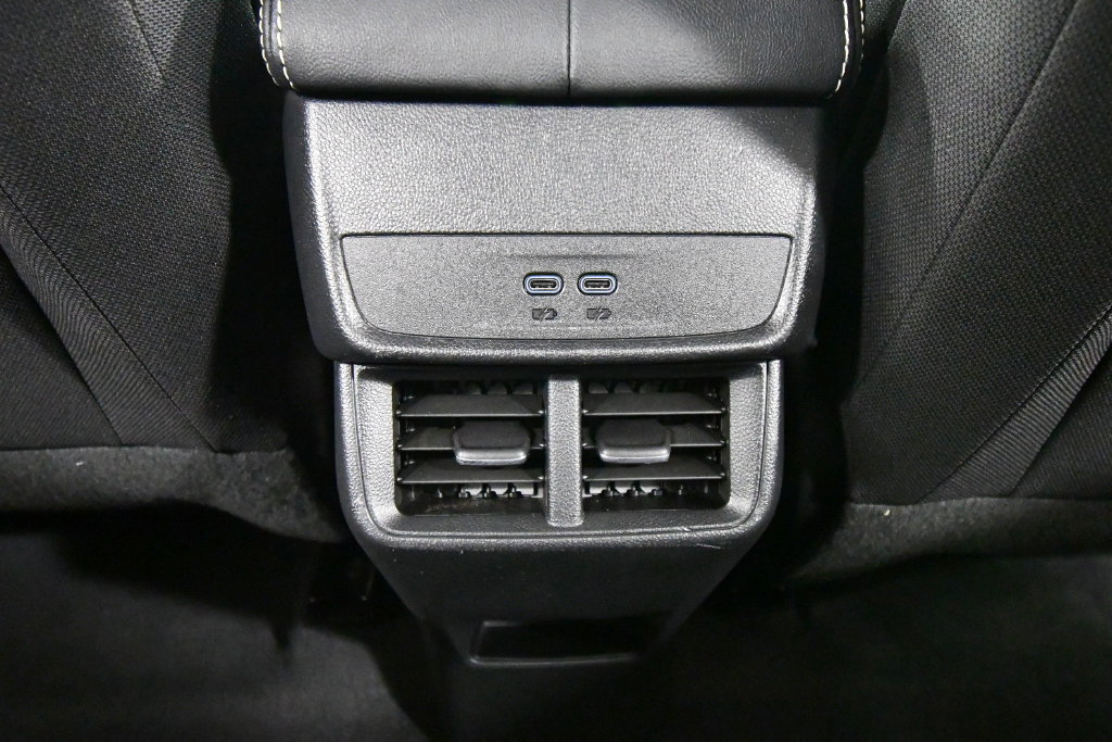 Used 2026 GMC Terrain Elevation AWD/4WD image 16