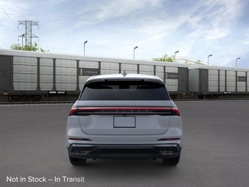 New 2026 Lincoln Nautilus Premier w/ Jet Appearance Package image 5