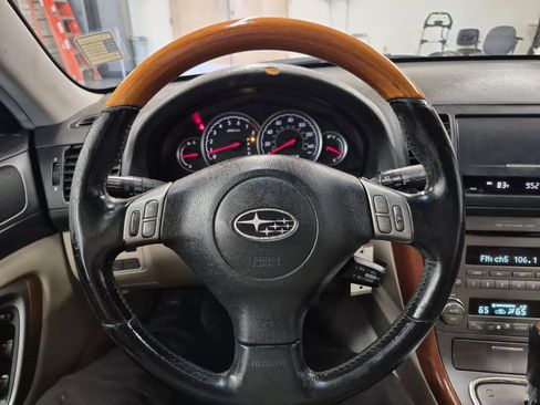 Used 2006 Subaru Outback 3.0R L.L. Bean AWD/4WD image 26