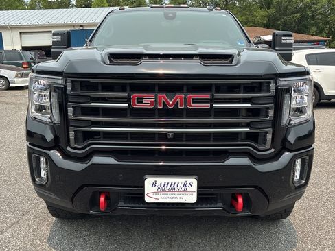 Used 2022 GMC Sierra 3500 AT4 w/ AT4 Premium Plus Package AWD/4WD image 2