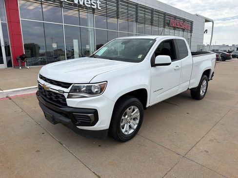 Used 2022 Chevrolet Colorado LT w/ Fleet Safety Package RWD image 1