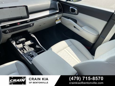 New 2025 Kia Sorento S image 25