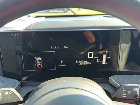 Used 2025 Nissan Kicks SV FWD image 22