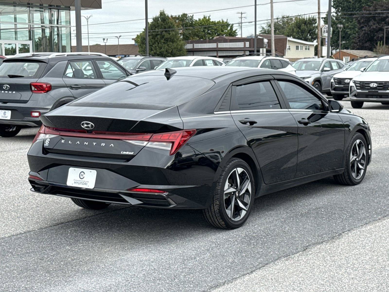Certified 2022 Hyundai Elantra Limited FWD image 25