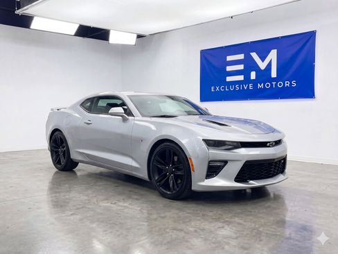 Used 2016 Chevrolet Camaro SS RWD image 1