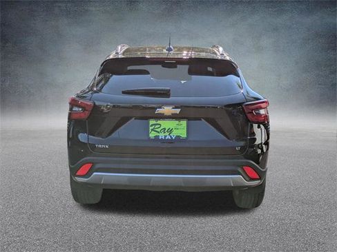 New 2026 Chevrolet Trax LT w/ Driver Confidence Package image 5