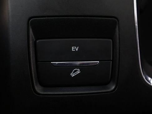 Used 2020 Ford Fusion Energi Titanium image 57