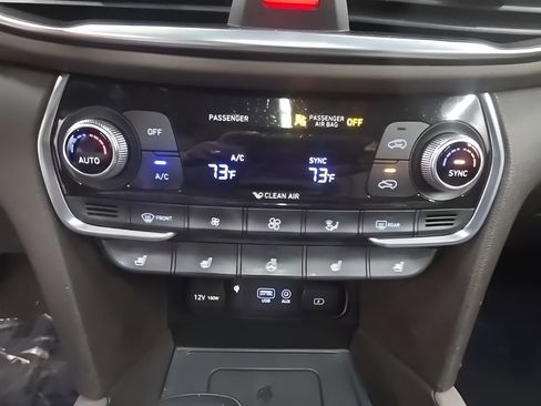 Used 2020 Hyundai Santa Fe Limited AWD/4WD image 27