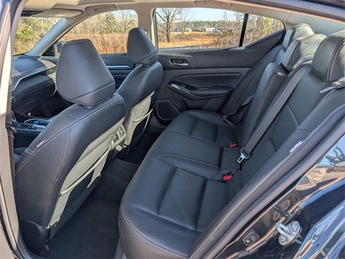 Used 2021 Nissan Altima 2.5 Platinum image 14