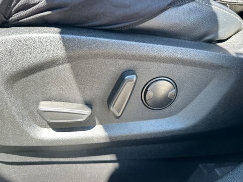 Used 2022 Ford Edge SEL w/ Convenience Package image 14