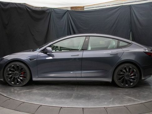 Used 2023 Tesla Model 3 Performance image 9
