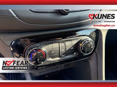 Used 2023 Buick Encore GX Preferred w/ Cold Weather Comfort Package image 33