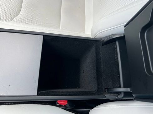 Used 2024 Tesla Model 3 Standard Range RWD image 23