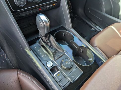 Certified 2023 Volkswagen Atlas SEL R-Line image 26