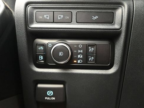 Used 2022 Ford F150 XLT w/ Equipment Group 302A High AWD/4WD image 16