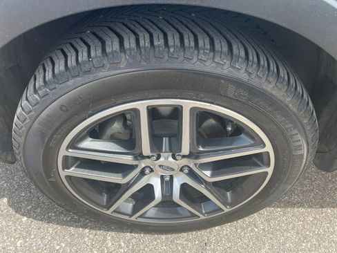 Used 2017 Ford Explorer Sport AWD/4WD image 9