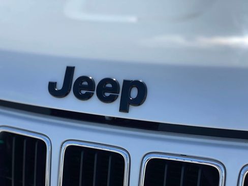 Used 2015 Jeep Grand Cherokee Laredo w/ Quick Order Package 23E image 15