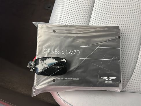 New 2026 Genesis GV70 2.5T Advanced image 28