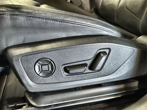 Used 2024 Audi Q3 2.0T Premium image 13