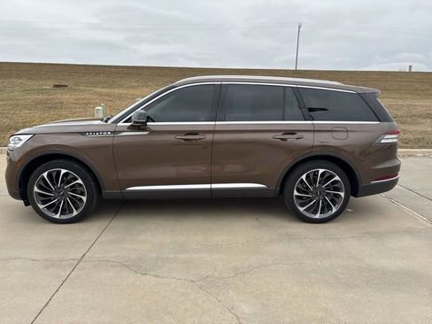 Used 2022 Lincoln Aviator Reserve w/ Equipment Group 201A image 6