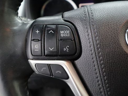 Used 2019 Toyota Highlander Limited Platinum AWD/4WD image 14