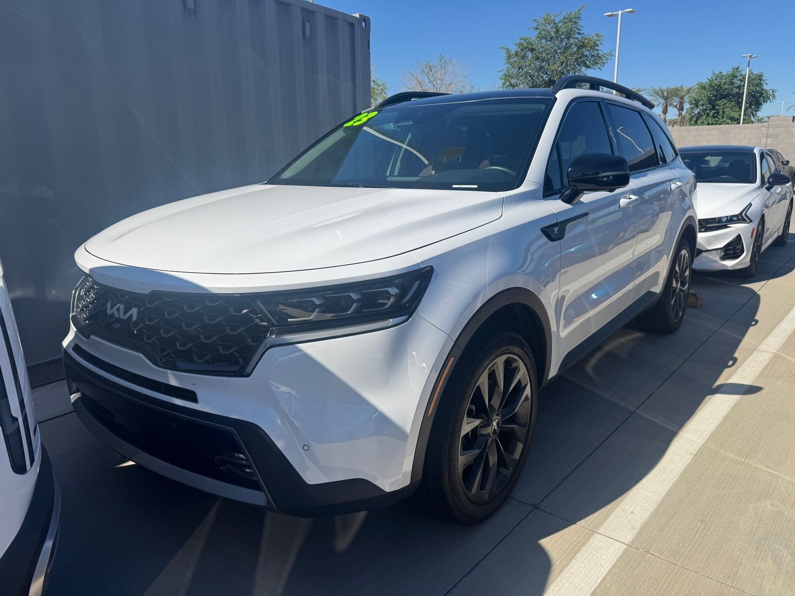 Used 2023 Kia Sorento SX Prestige AWD/4WD image 2