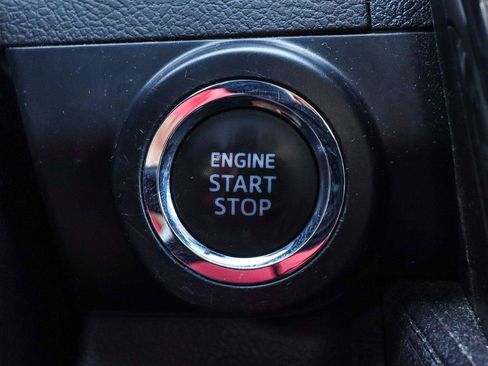 Used 2012 Toyota Camry SE w/ Leather Pkg FWD image 13
