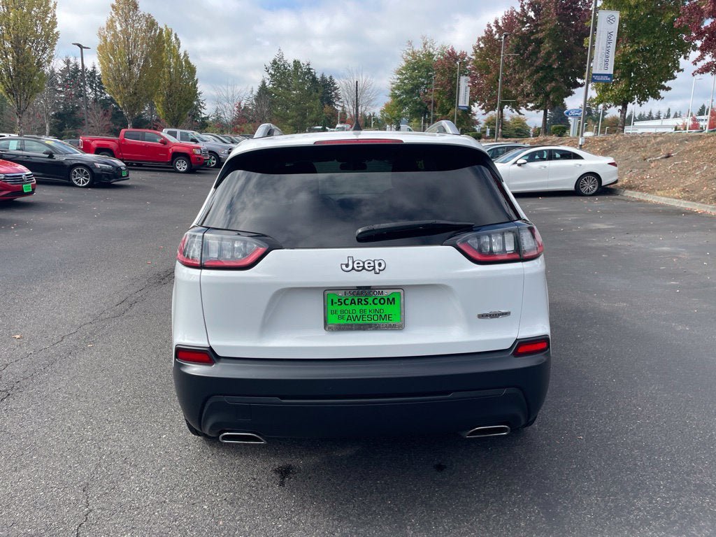 Used 2019 Jeep Cherokee Latitude w/ Cold Weather Group FWD image 8