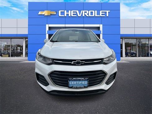 Certified 2022 Chevrolet Trax LT w/ Sport Edition image 8