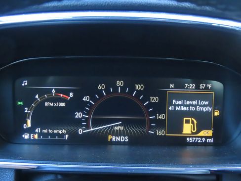 Used 2017 Lincoln Continental Premiere image 19