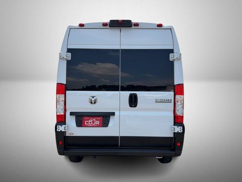 Used 2023 RAM ProMaster 2500 w/ Advance Safety Group (B) FWD image 9