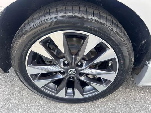 Used 2016 Nissan Sentra SR w/ Protection Package FWD image 32