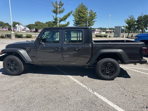 New 2025 Jeep Gladiator Sport image 19