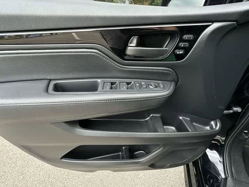 Used 2023 Honda Odyssey Touring image 20