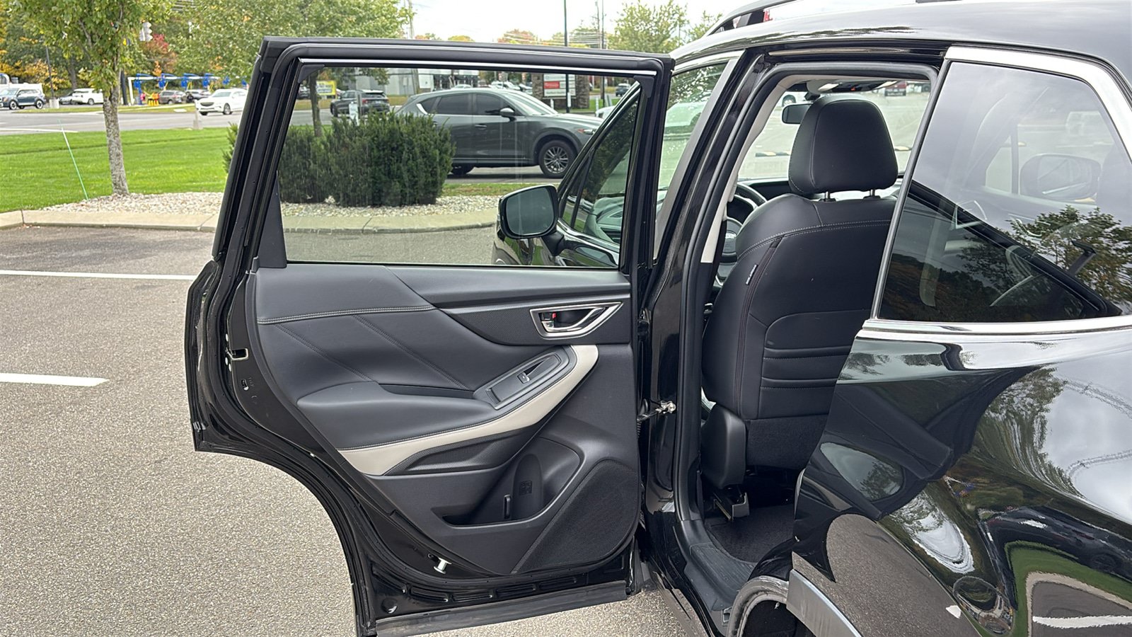 Used 2024 Subaru Forester Limited AWD/4WD image 25