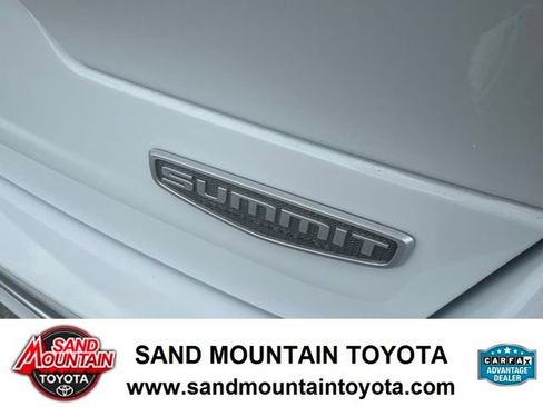 Used 2025 Jeep Grand Cherokee Summit w/ Adv Protech Group IV AWD/4WD image 10