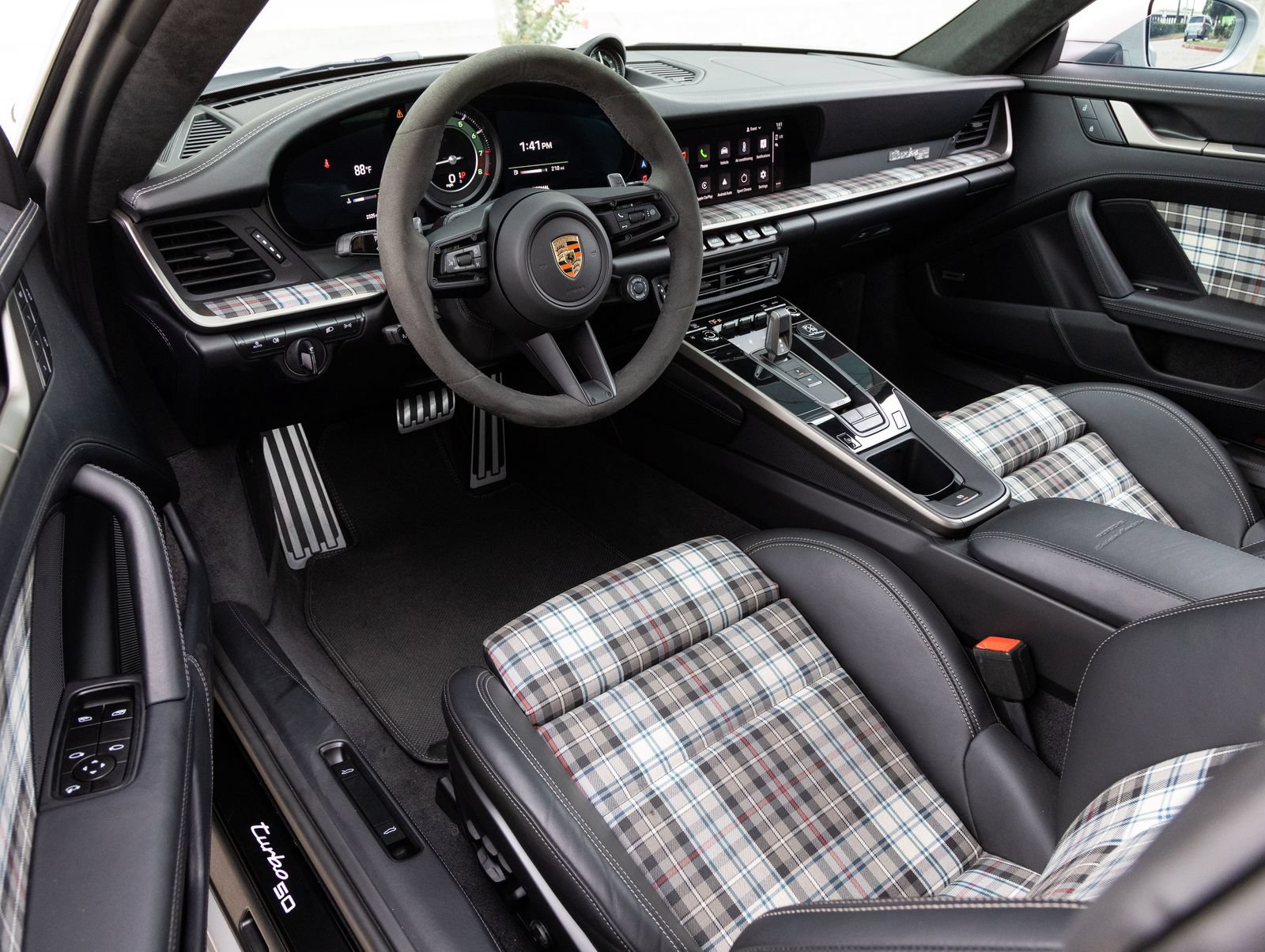 Certified 2025 Porsche 911 Turbo S AWD/4WD image 4