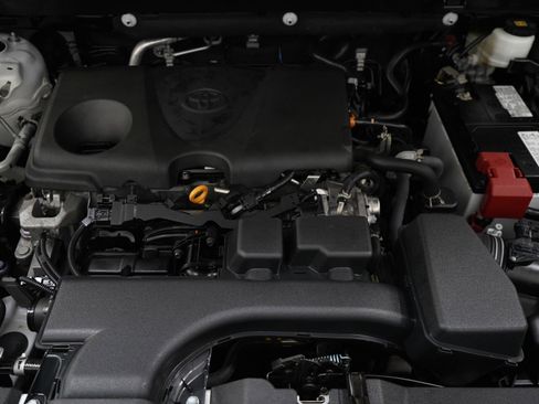 Used 2023 Toyota RAV4 XLE w/ Convenience Package image 27